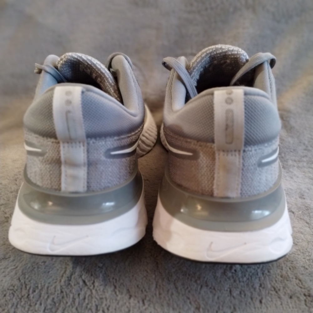 Nike Men's React Infinity Run Flyknit Size 10.5. - Picture 4 of 6
